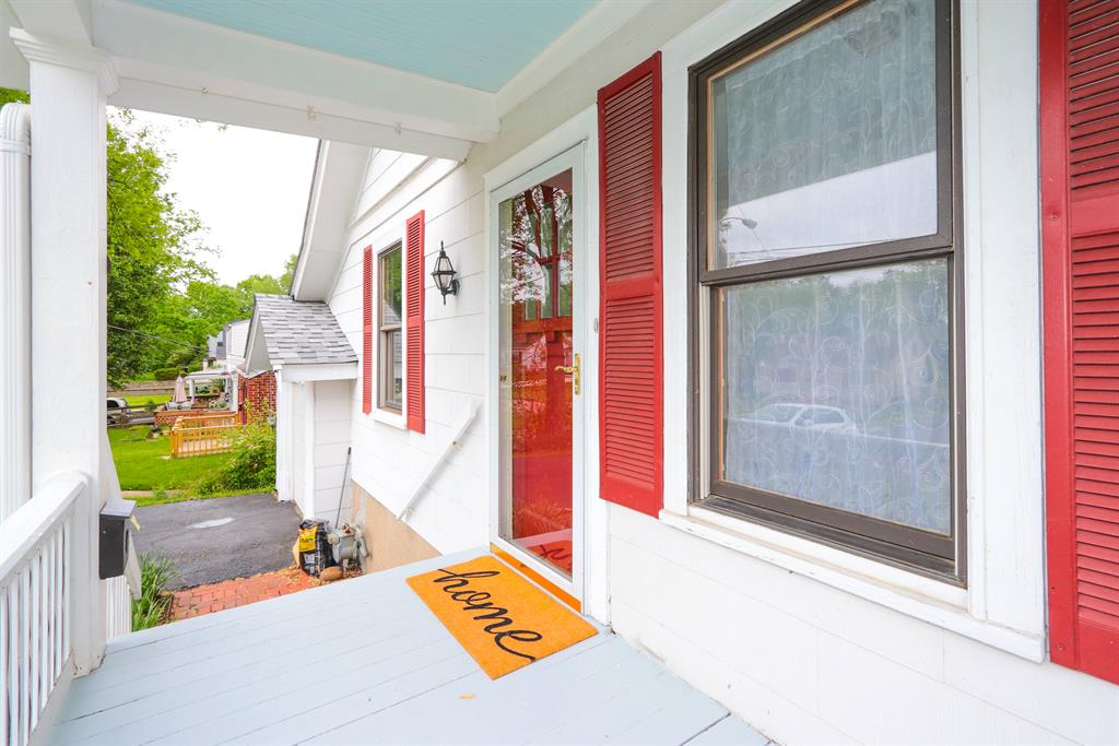 Porch for 7306 Osceola Dr Madeira, OH 45243