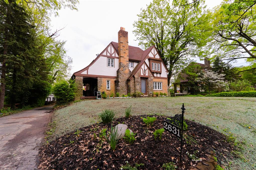 Exterior (Main) 2 for 2631 Langdon Farm Rd Pleasant Ridge, OH 45212