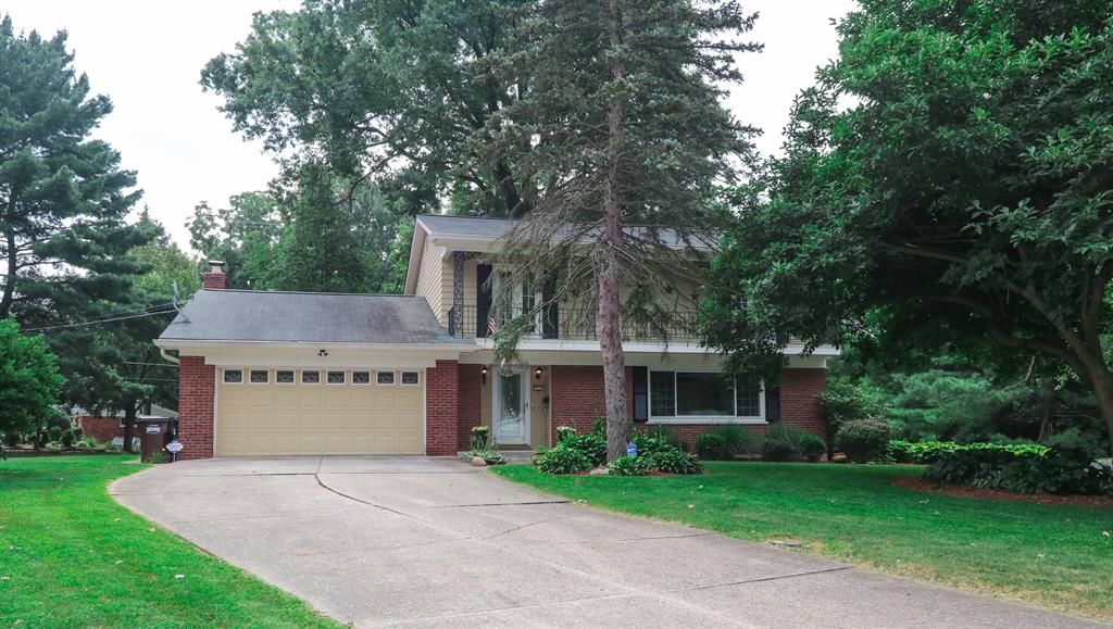 7662 Pinemeadow Ln