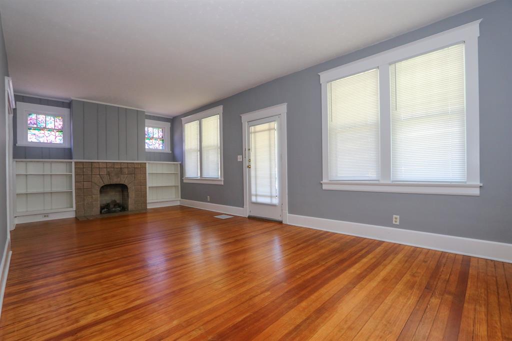 Living Room for 7400 Joseph St Mt. Healthy, OH 45231