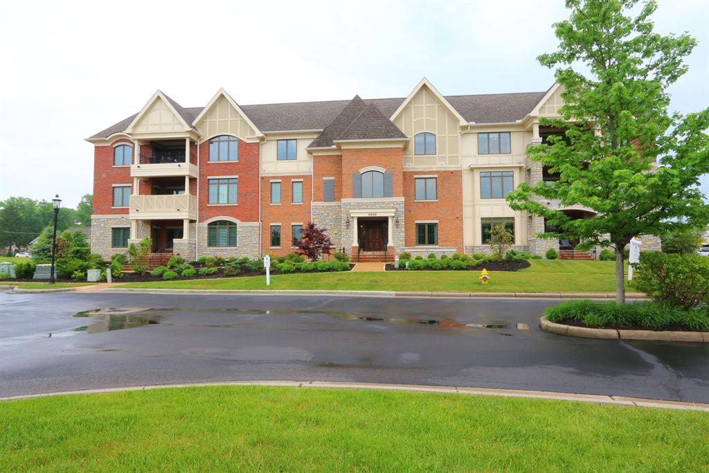 9506 Park Manor, 103 Blue Ash, OH