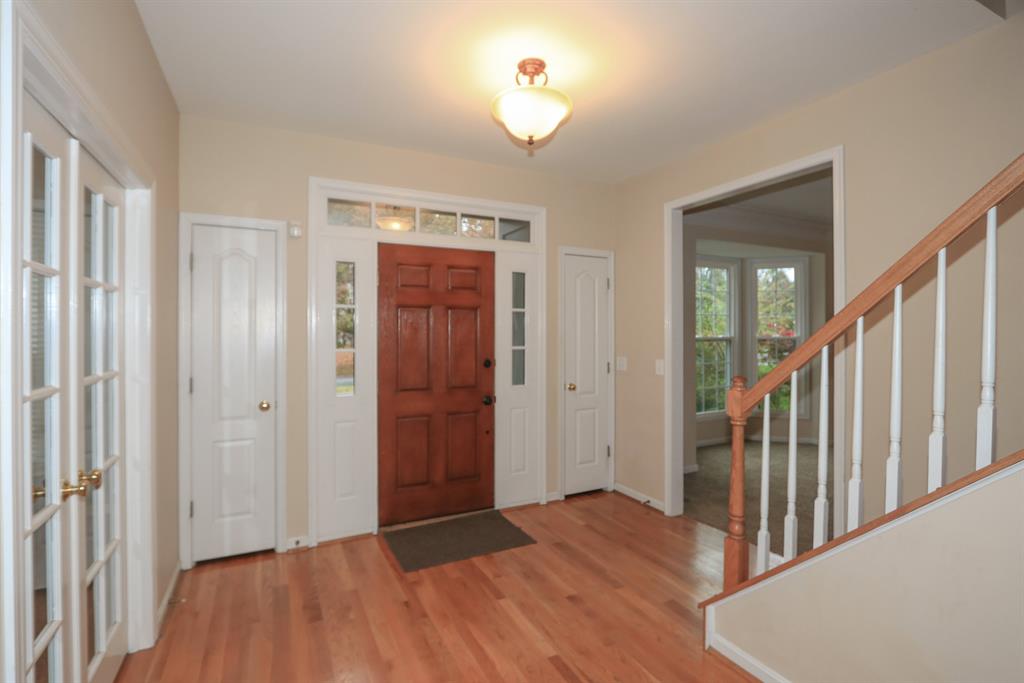 Foyer for 262 Glen Lake Rd Loveland, OH 45140