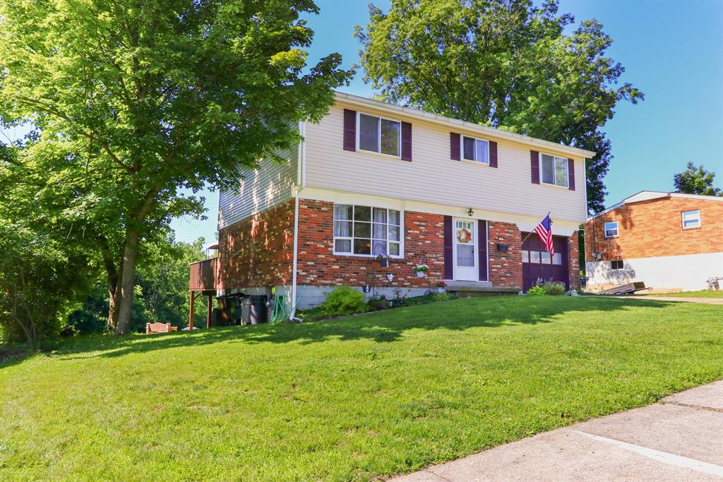 Exterior (Main) 2 for 127 Brookwood Dr Alexandria, KY 41001