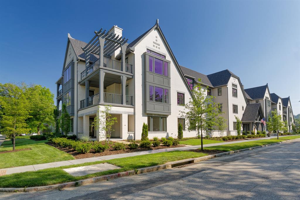 3818 Miami Rd, 205 Mariemont, OH