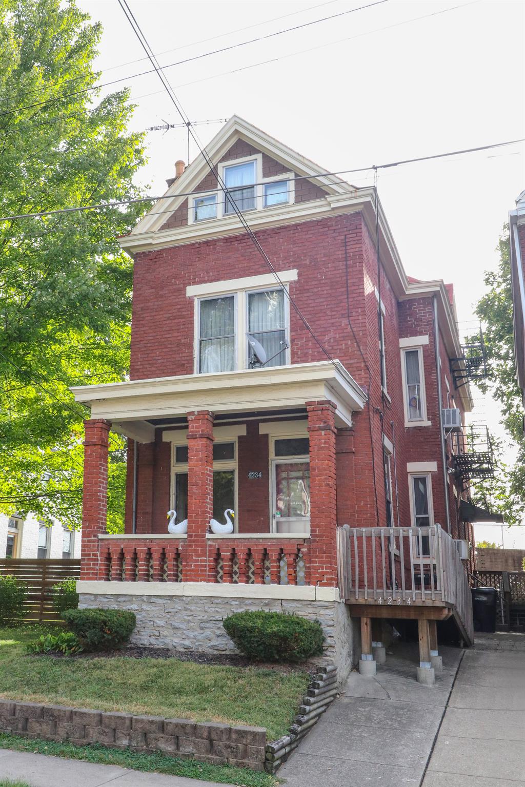 4234 Kirby Ave