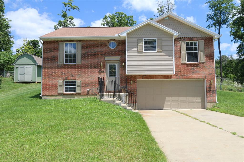744 Bear Ct