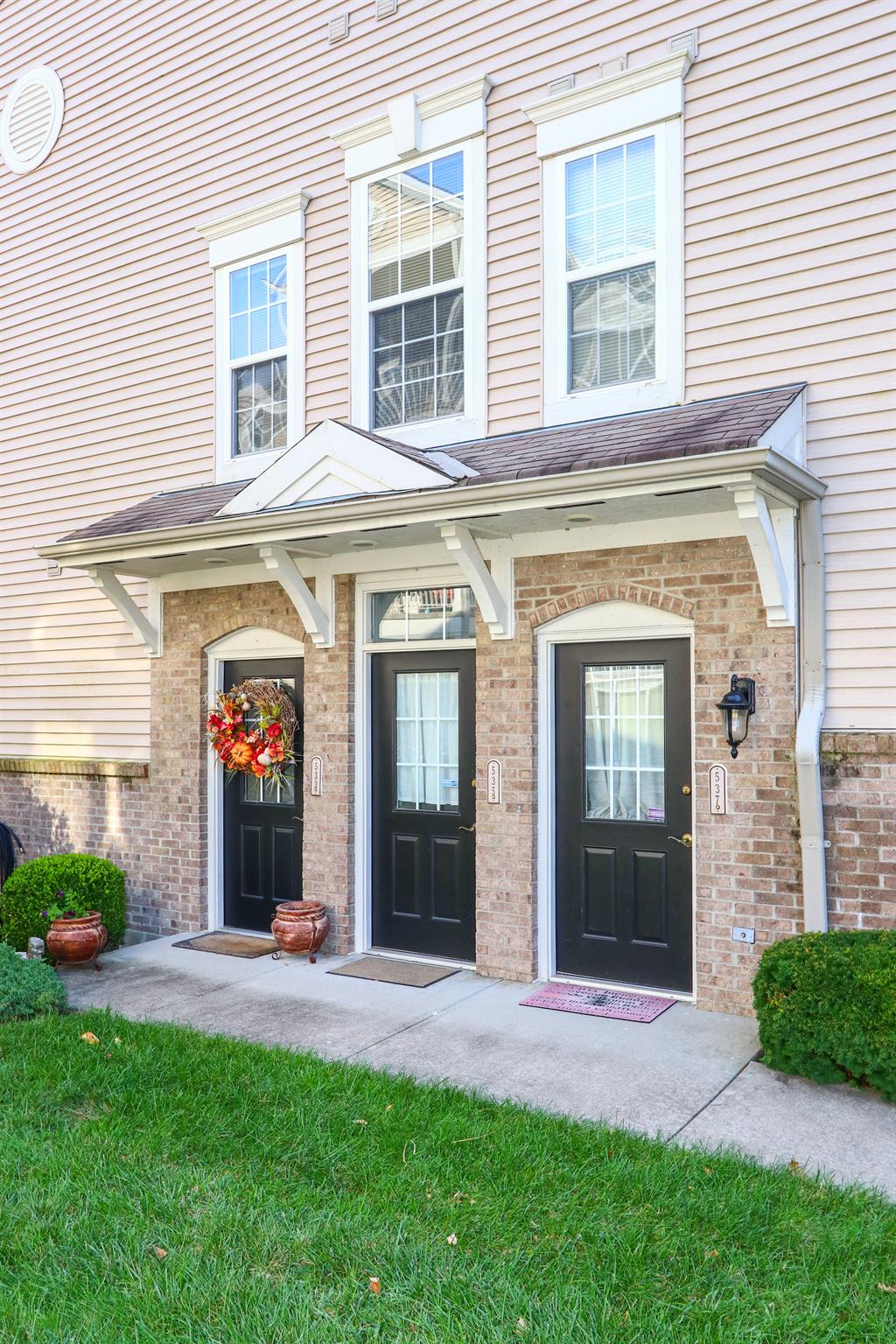Entrance for 537 Rivers Breeze Ludlow, KY 41016