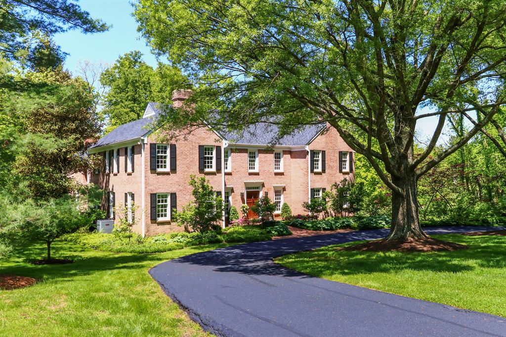 Exterior (Main) 2 for 5225 Ivyfarm Rd Indian Hill, OH 45243