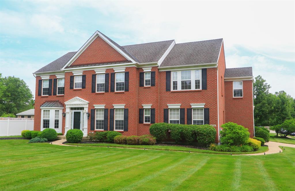 8236 Weller Rd Montgomery, OH
