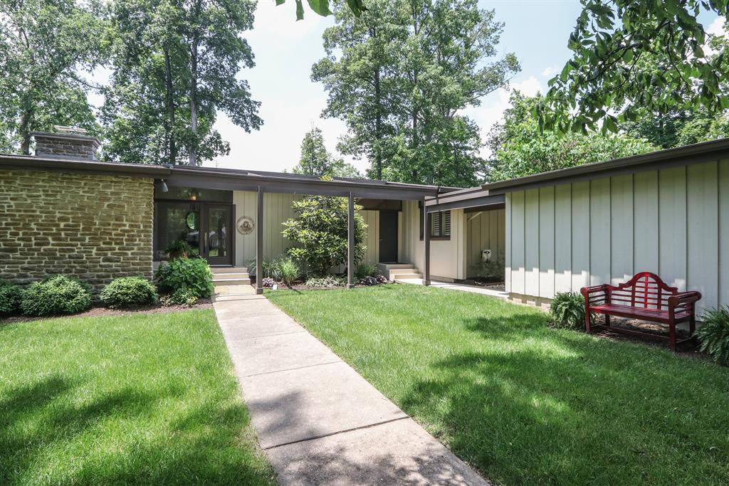 Entrance for 6425 Shadyglen Rd Indian Hill, OH 45243