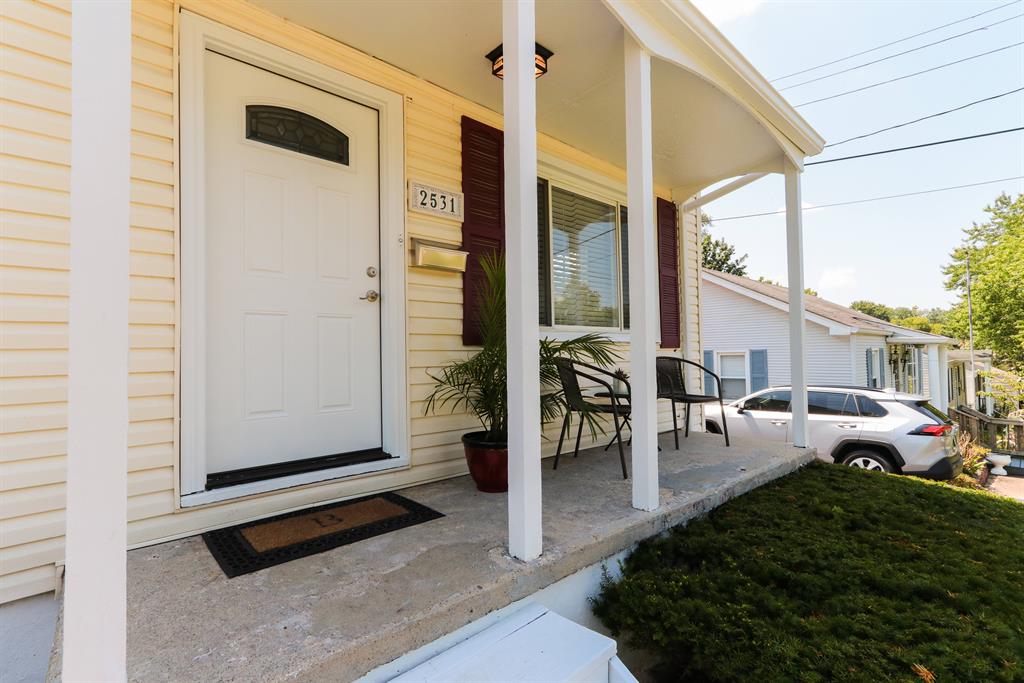 Entrance for 2531 Avon Fort Mitchell, KY 41017