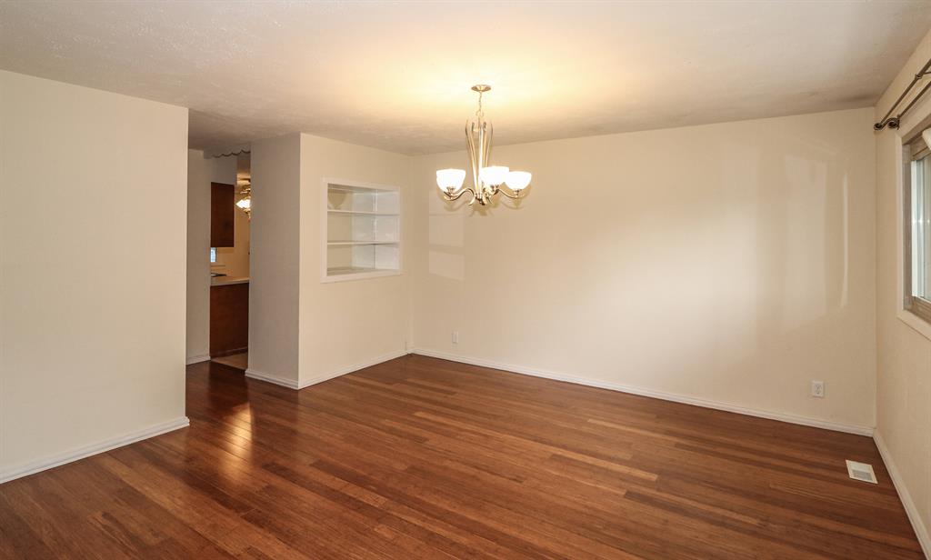 Living Room for 734 W Sharon Rd Forest Park, OH 45240