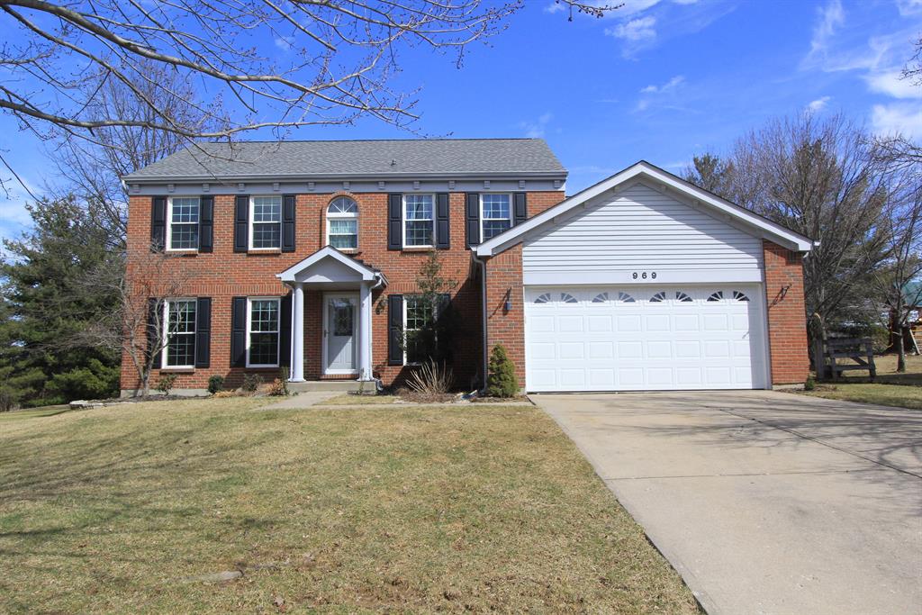 969 Lakeway Ct
