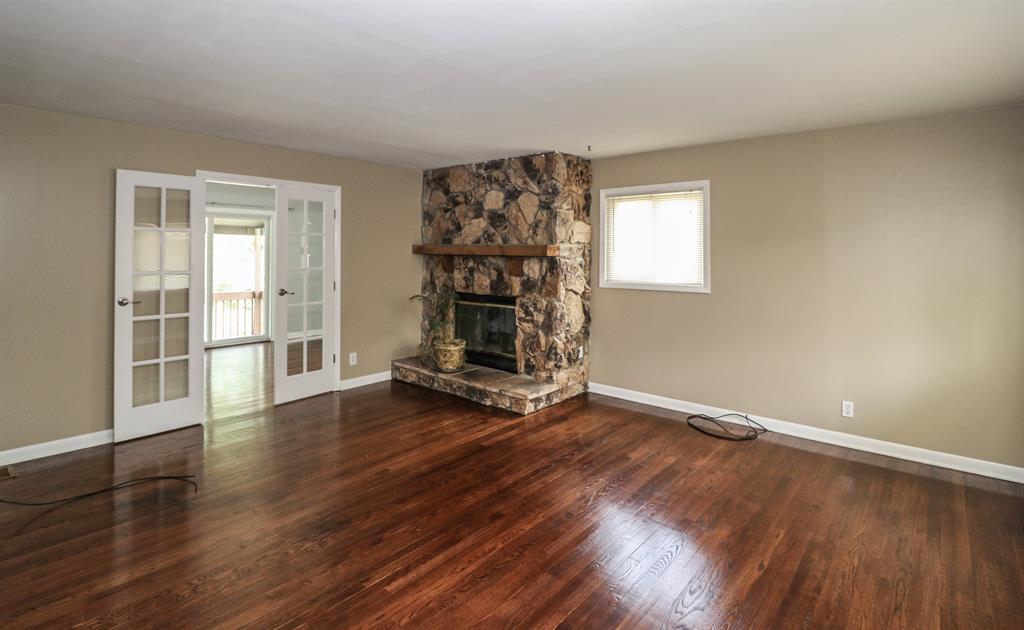 Living Room for 9771 Wildbrook Dr Springfield Twp., OH 45231