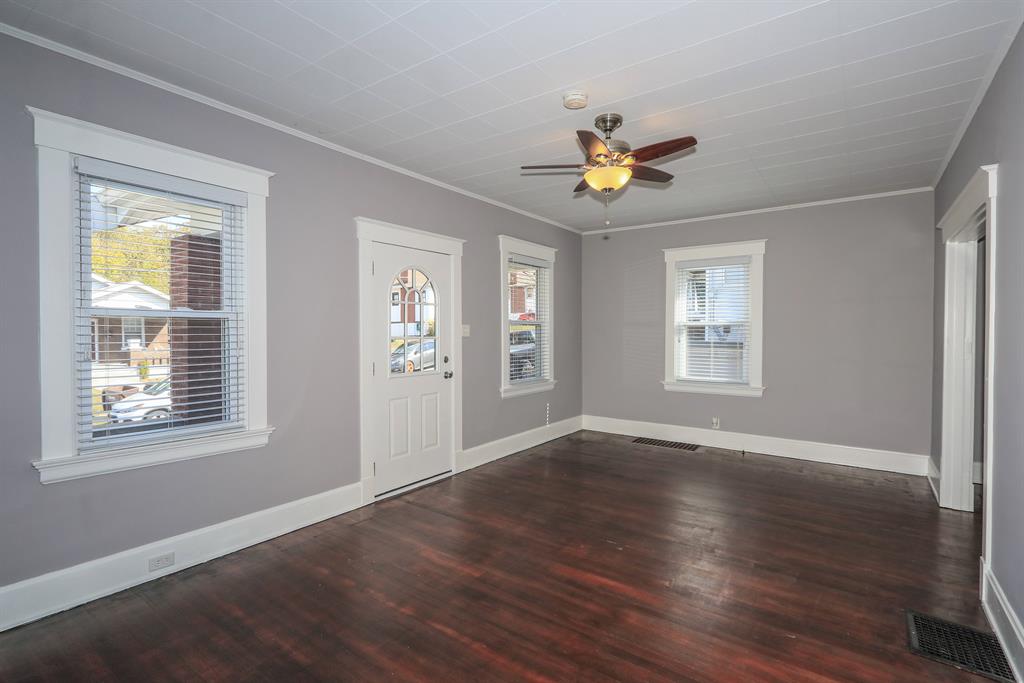 Living Room image 2 for 2128 Linden Rd Newport, KY 41071