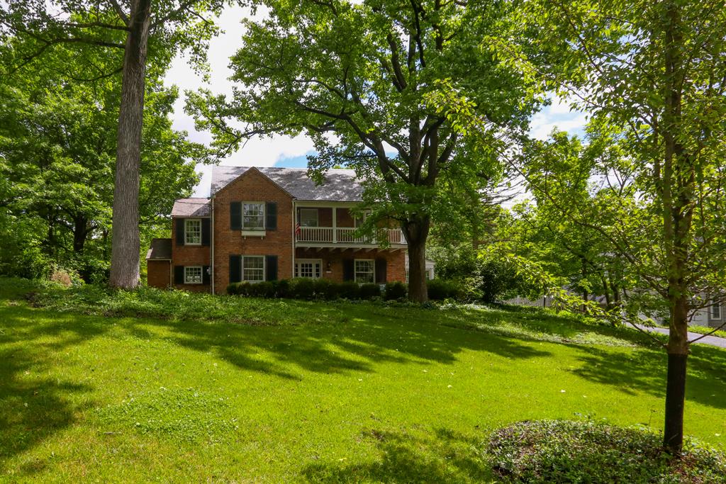 626 Glenway Ave Wyoming, OH