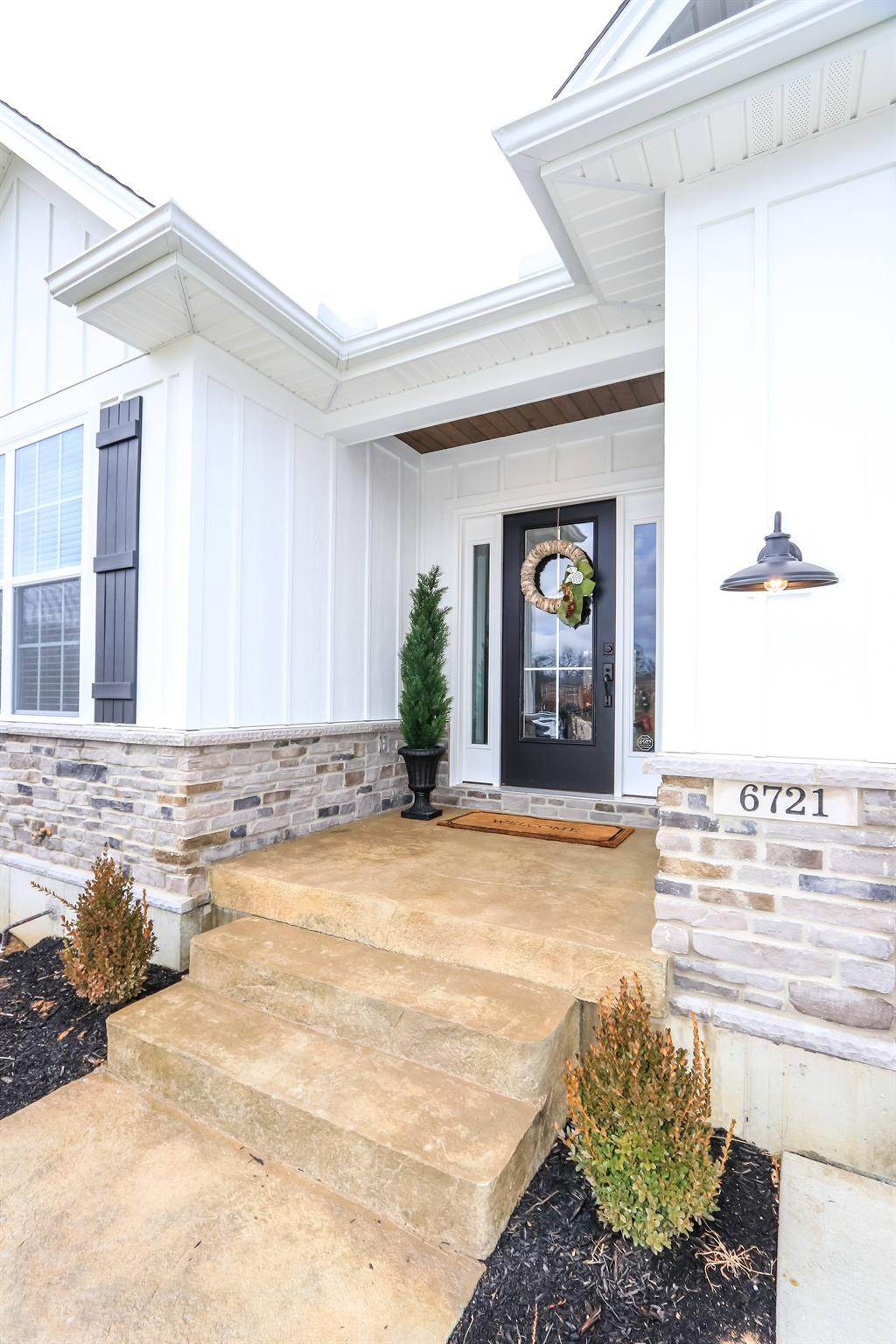 Entrance for 6721 Daniels Walk Sayler Park, OH 45233