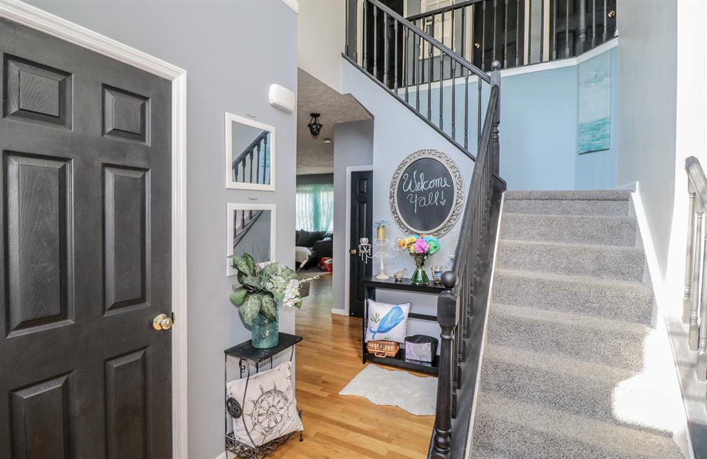 Foyer for 9701 Cherbourg Dr Union, KY 41091