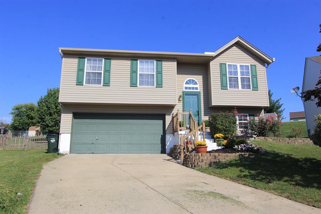 1635 Drake Ct