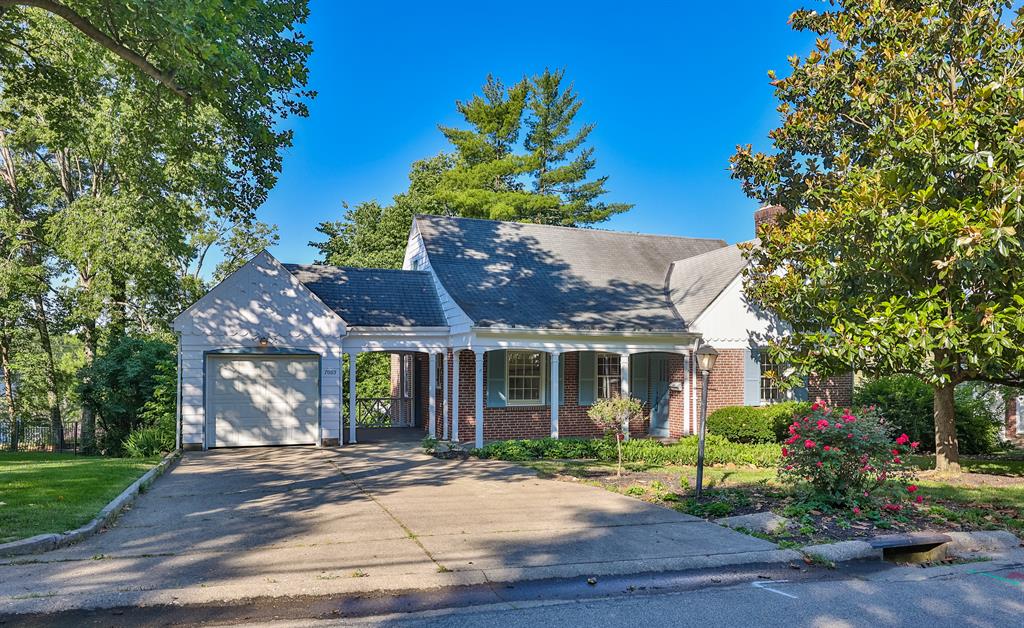 7003 Rowan Hill Drive Mariemont, OH