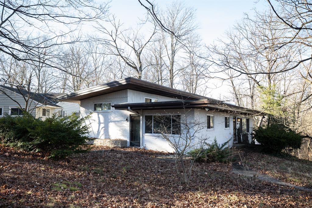 9499 Mapleknoll Dr Colerain Twp.West, OH