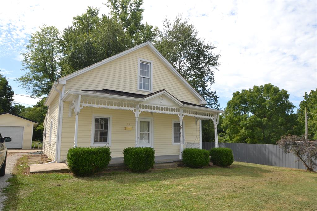 73 River St