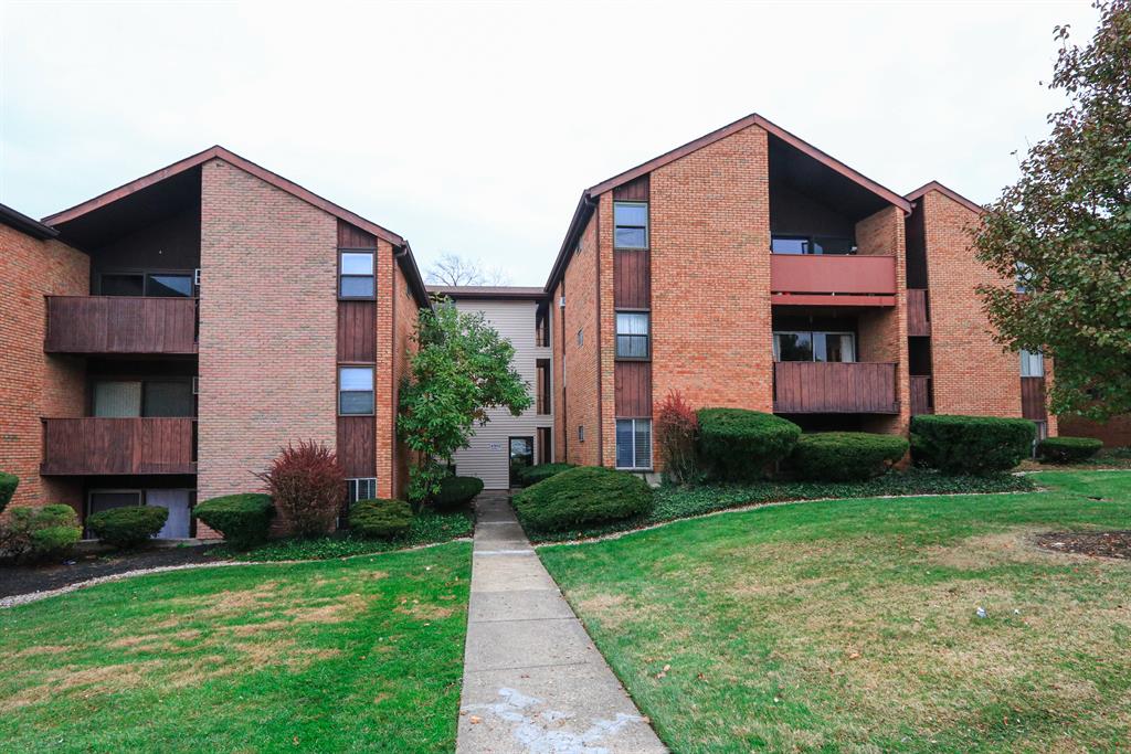 4902 Chalet Dr, 703 St. Bernard, OH