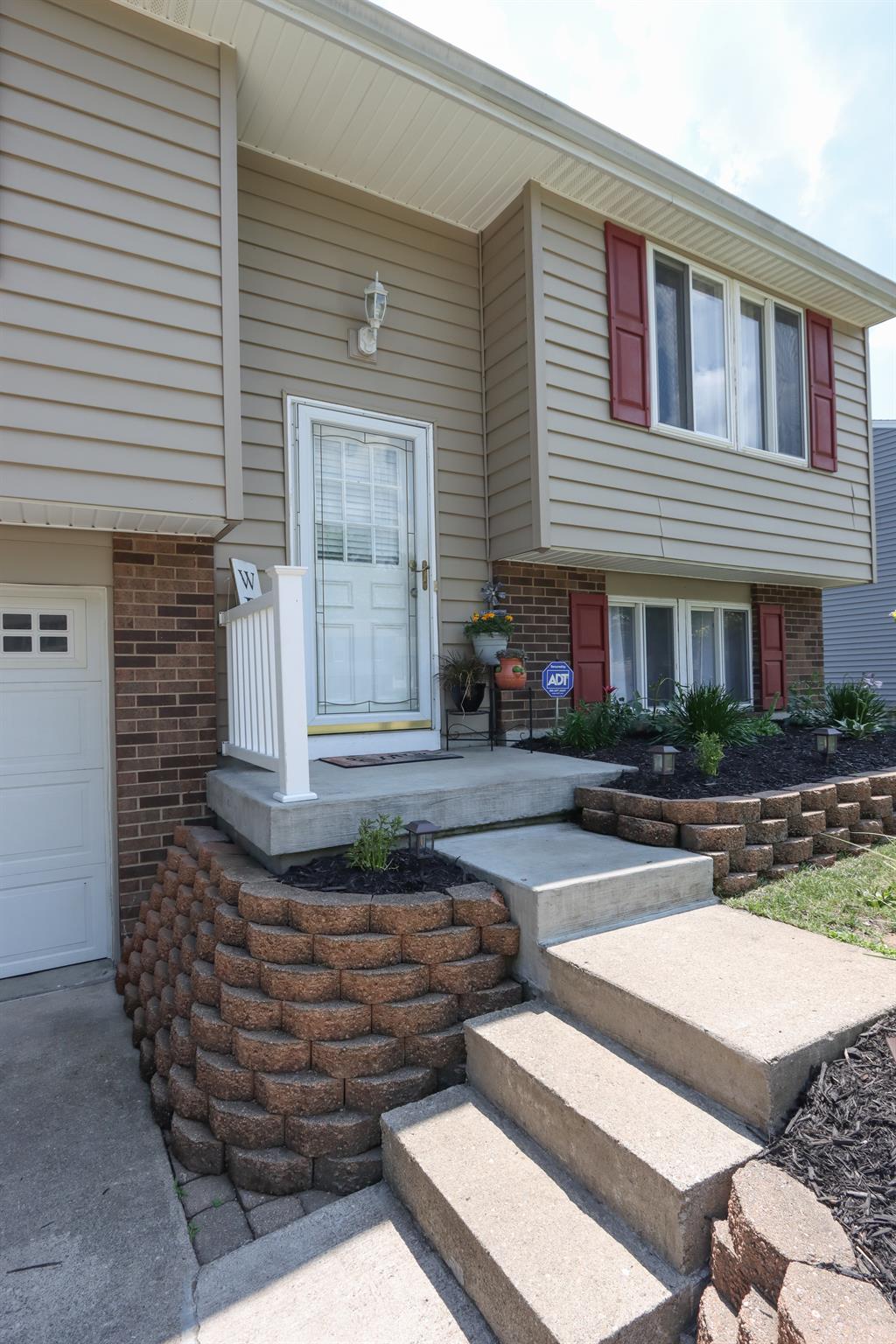 Entrance for 112 Burk Ln Harrison, OH 45030
