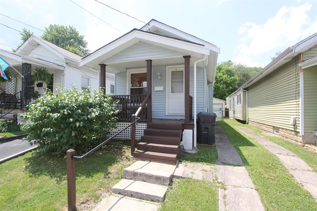 2433 Herman St