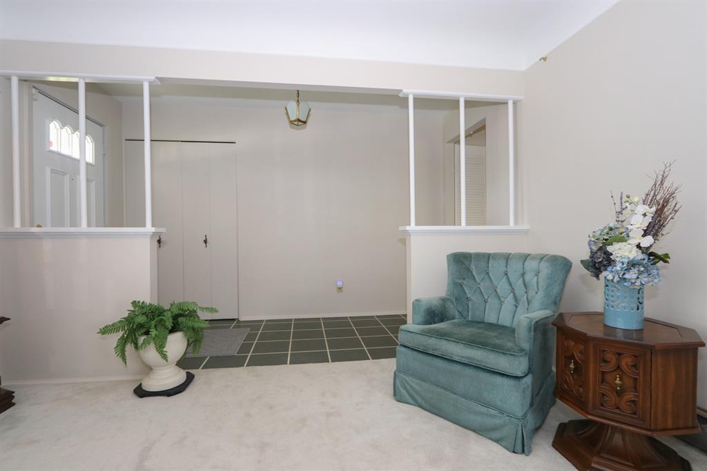 Foyer for 6680 Daly Rd College Hill, OH 45224