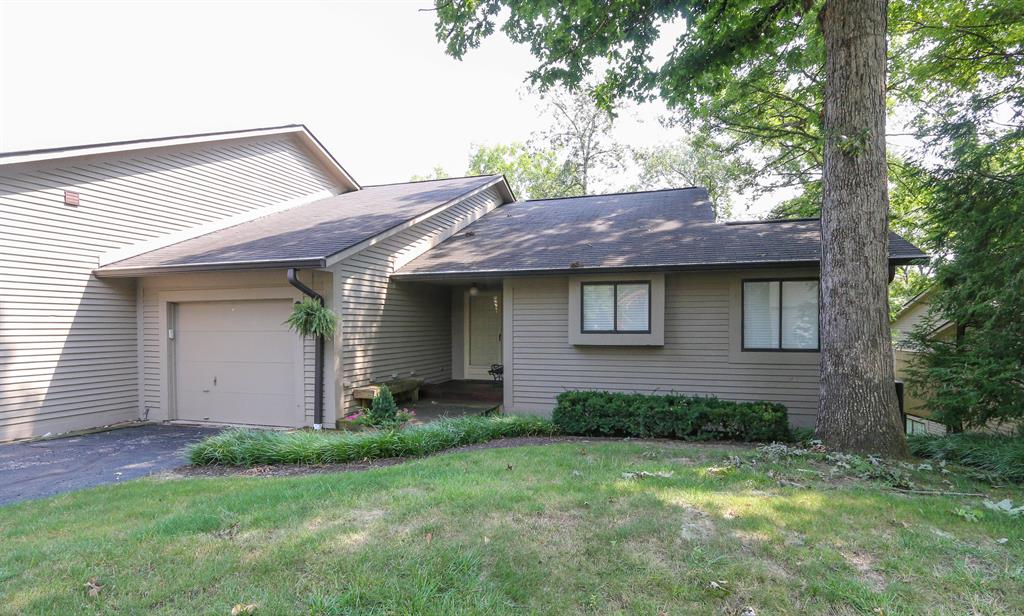 8 Hickory View Ln Milford, OH