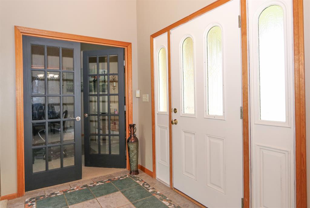 Foyer for 8690 Boomershine Rd Germantown, OH 45327