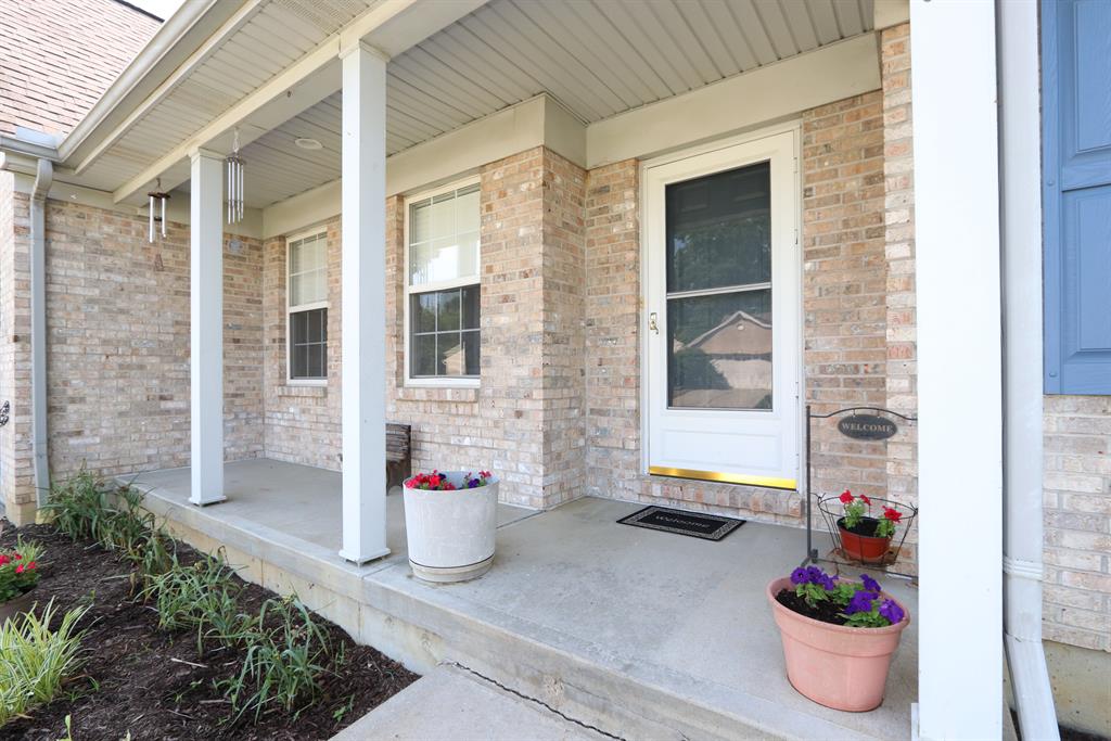 Entrance for 102 Paddle Wheel Dr New Richmond, OH 45157