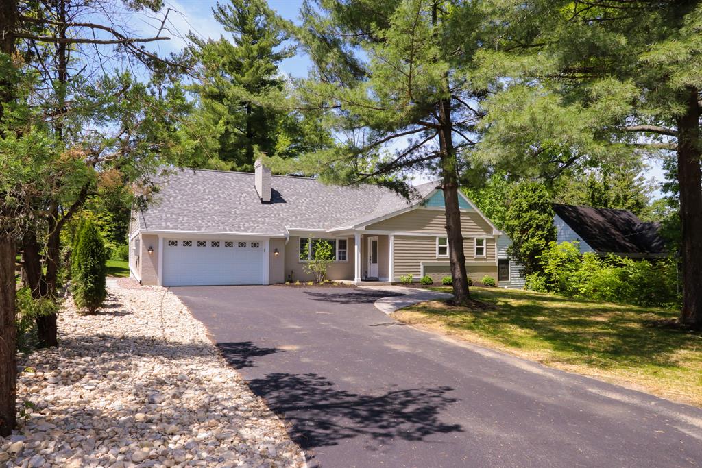 Exterior (Main) 2 for 6909 Kenwood Rd Madeira, OH 45243