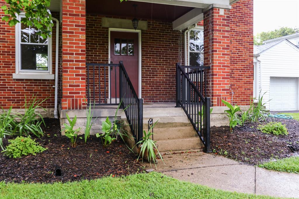 Entrance for 69 Gregory Ln Fort Thomas, KY 41075