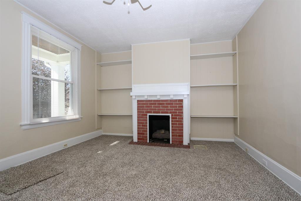 Living Room for 4105 Lowry Ave Norwood, OH 45212