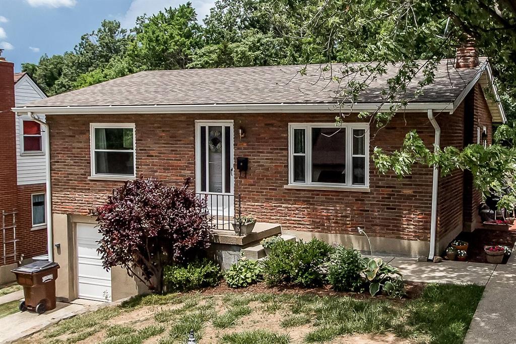 19 E Ridge Pl