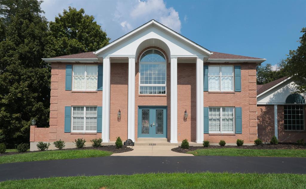 Entrance for 1230 E Eastman Ln Maineville, OH 45039