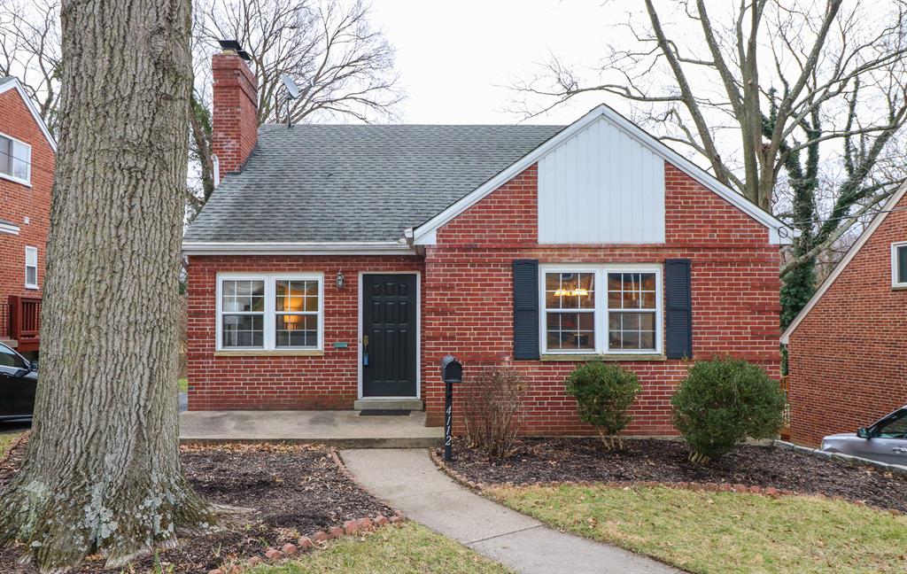 4112 Paxton Woods Dr Oakley, OH
