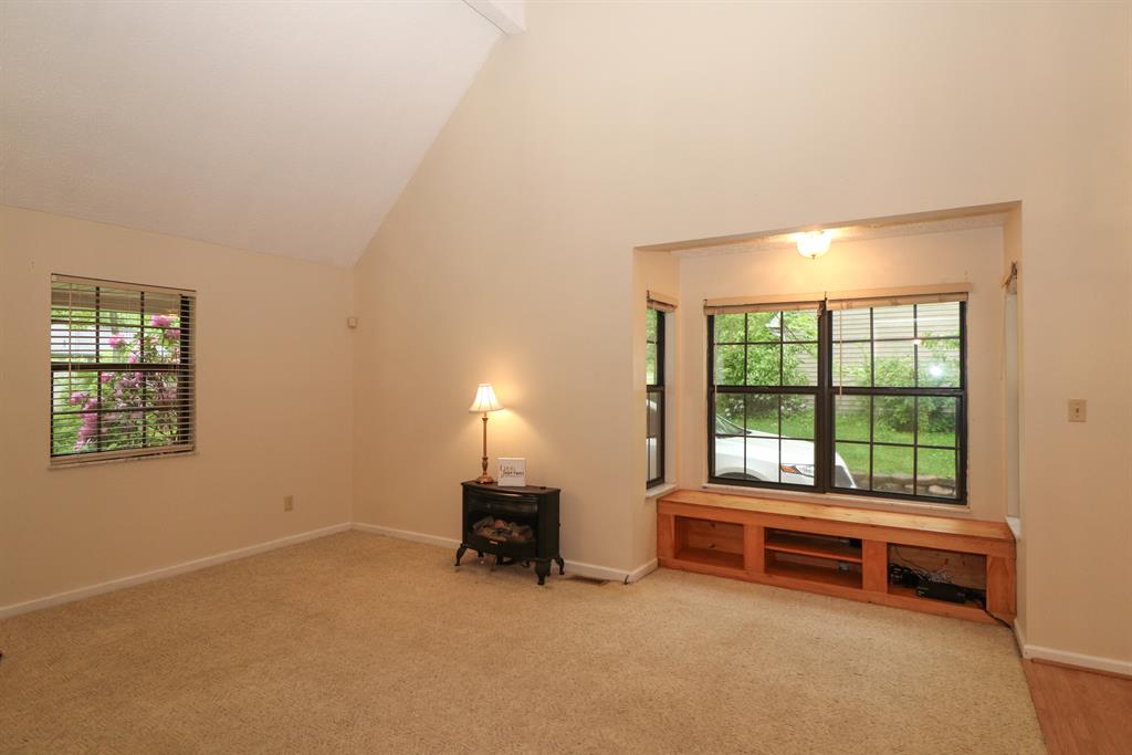 Living Room for 2 Dallas Dr Butler, KY 41006