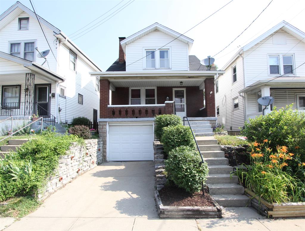 18 E 40th St