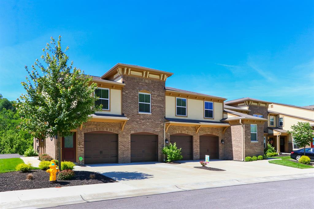 2469 Rolling Hills