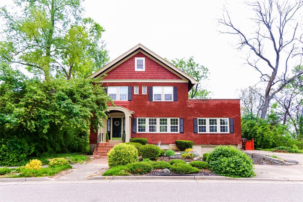 1028 Rose Cir