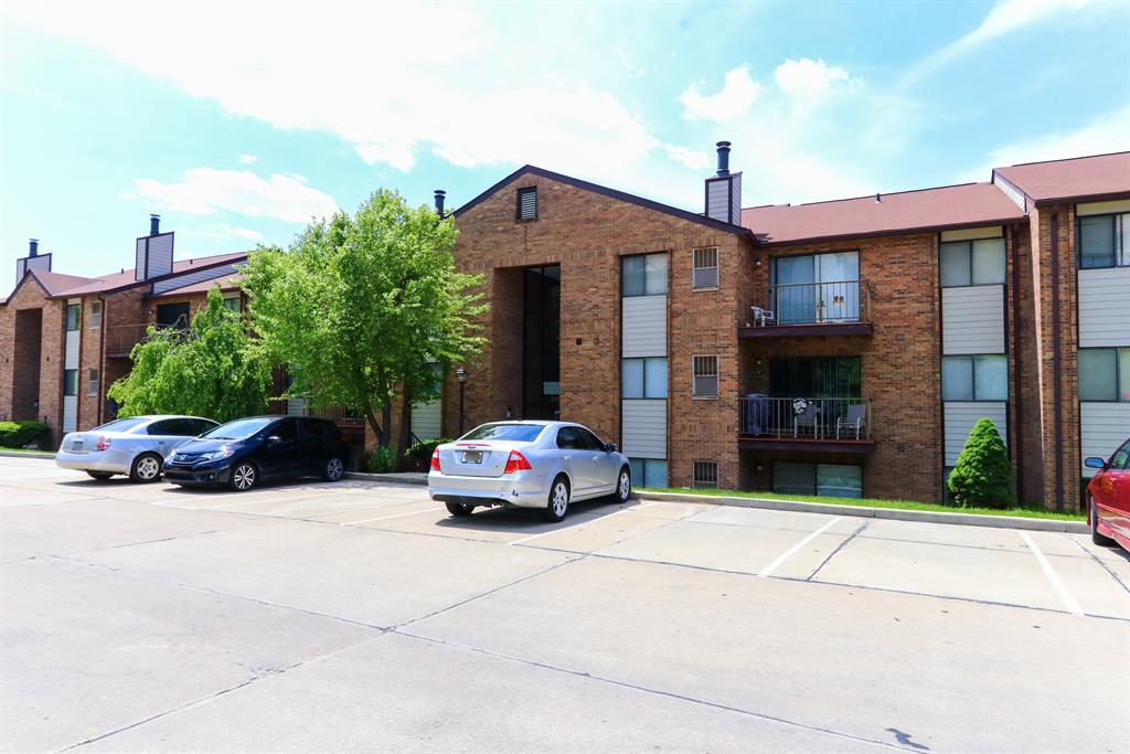 Exterior (Main) 2 for 30 Woodland Hills, 6 Southgate, KY 41071