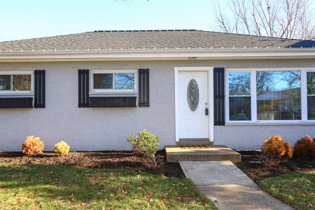 Entrance for 144 Kathleen Dr Fort Mitchell, KY 41017