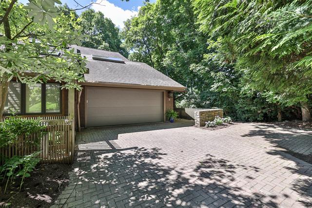 5 Spring Knoll Drive, Mariemont, OH 45227 | Sibcy Cline