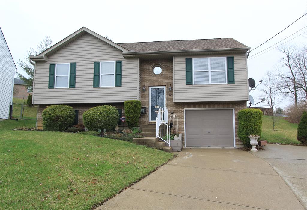 477 Rifle Ln
