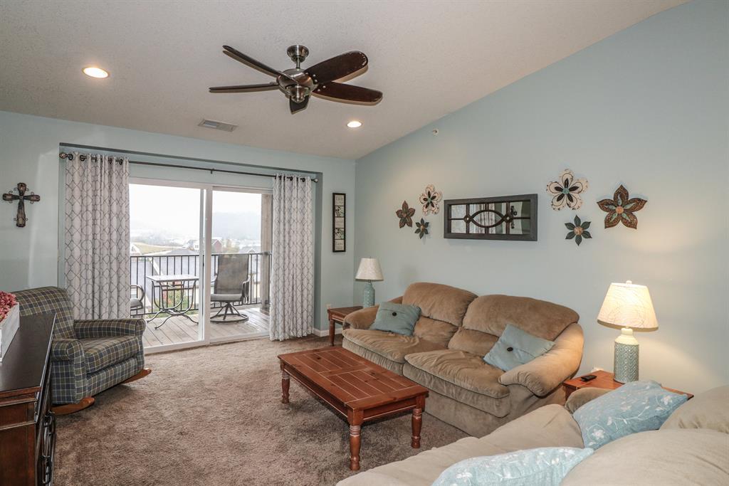Living Room for 2355 Rolling Hills Dr Covington, KY 41017