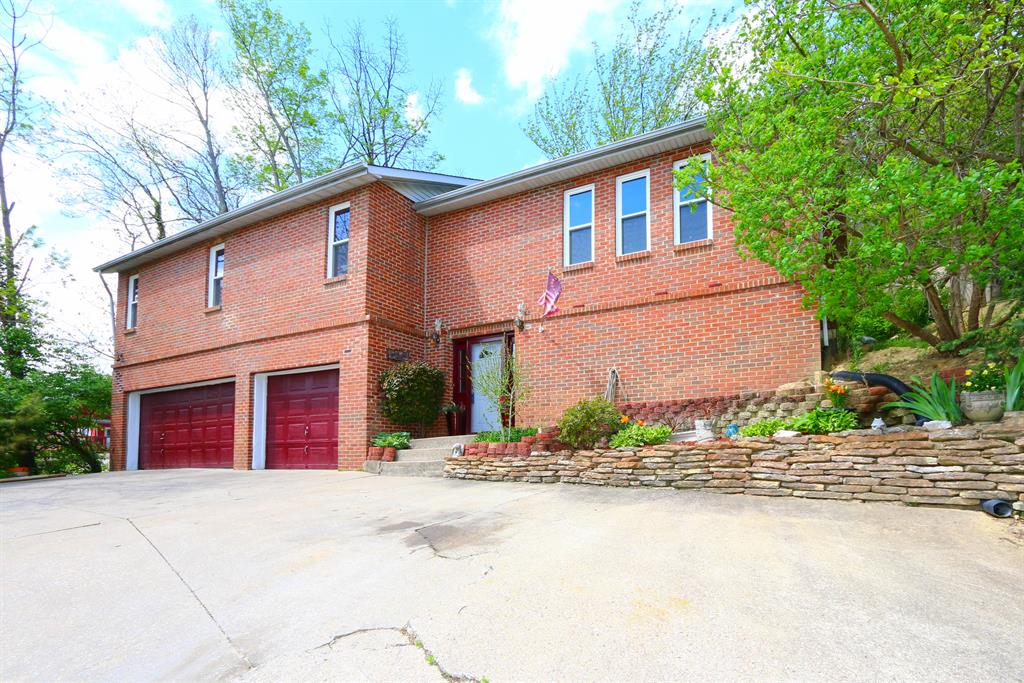 155 Chesapeake Ave
