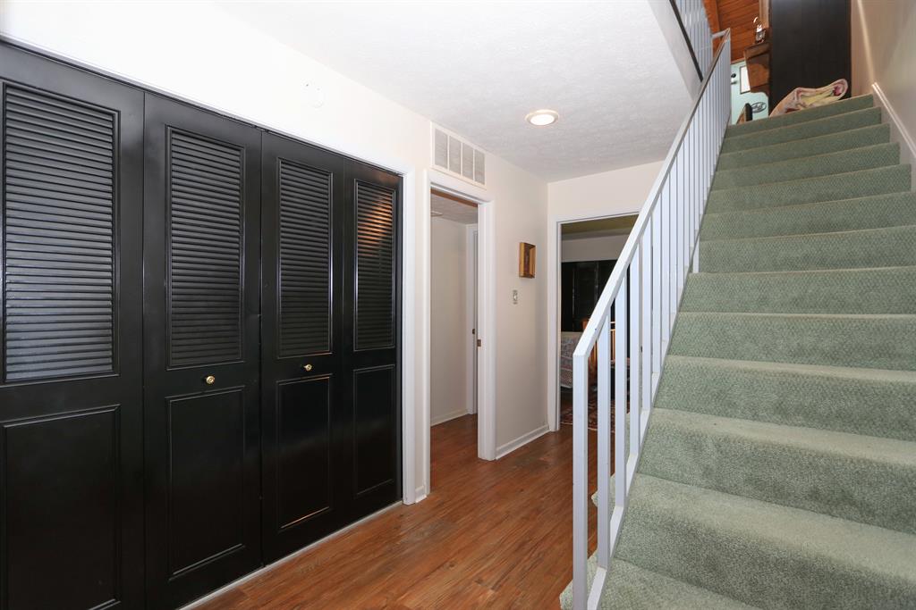 Foyer for 700 Inverness Rd Perry Park, KY 40363